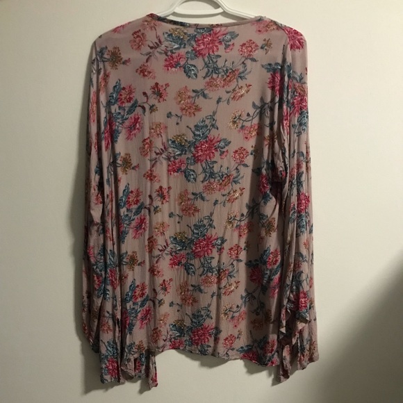 Lightweight Floral Cardigan - Picture 2 of 3